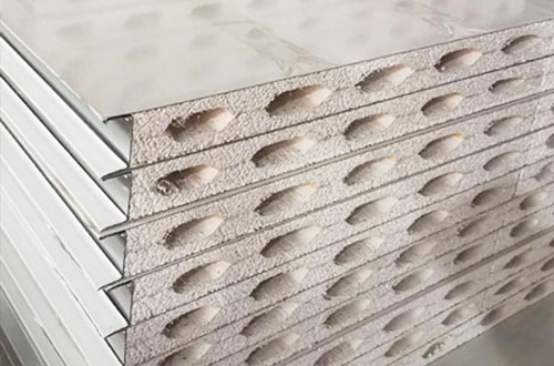 凈化板和彩鋼板有哪些區(qū)別呢？我們一起來(lái)了解一下